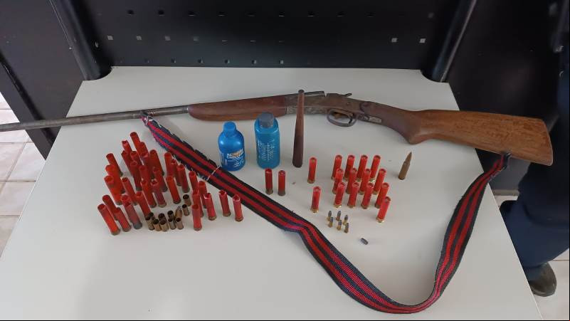 Arma e munições apreendidas em Bom Jesus 